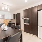 2 Bedroom With Balcony In St Julians, Paceville, 3 By Vaganza * San Giuliano