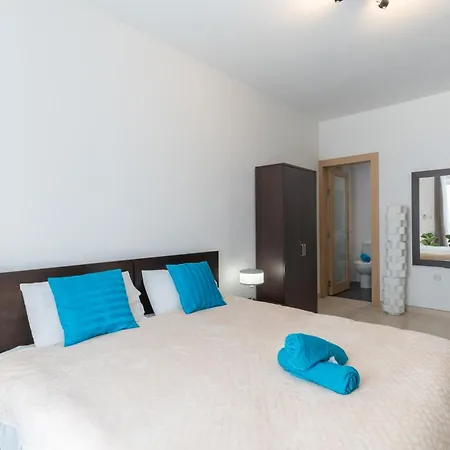 Appartamento 2 Bedroom With Balcony In St Julians, Paceville, 3 By Vaganza San Giuliano
