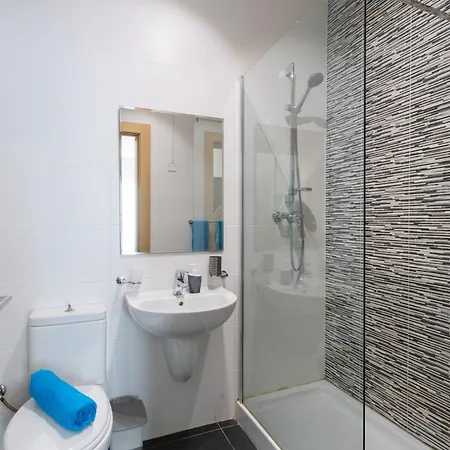 2 Bedroom In St Julians Prime Location In Paceville 3 By Vaganza Apartment