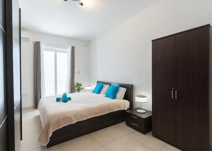 2 Bedroom In St Julians Prime Location In Paceville 3 By Vaganza