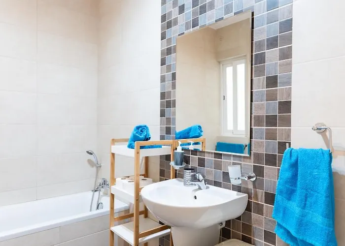 2 Bedroom In St Julians Prime Location In Paceville 3 By Vaganza Lägenhet *