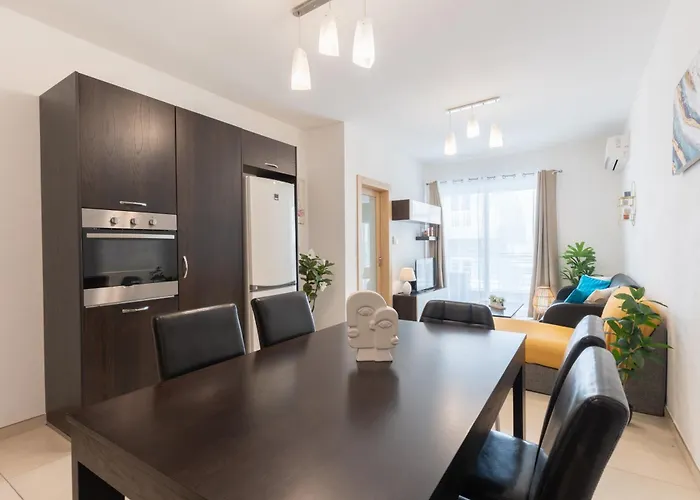 2 Bedroom In St Julians Prime Location In Paceville 3 By Vaganza *