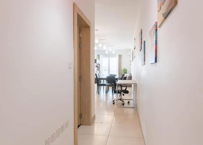 2 Bedroom In St Julians Prime Location In Paceville 3 By Vaganza * St. Julian's