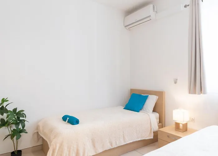 2 Bedroom In St Julians Prime Location In Paceville 3 By Vaganza *