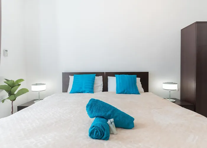 Lägenhet 2 Bedroom In St Julians Prime Location In Paceville 3 By Vaganza