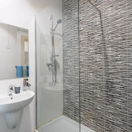 2 Bedroom With Balcony In St Julians, Paceville, By Vaganza Apartment San Ġiljan